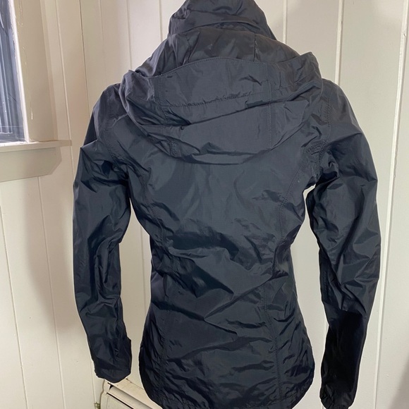 Women’s The North Face Black Rain Jacket Size XS - Picture 4 of 5